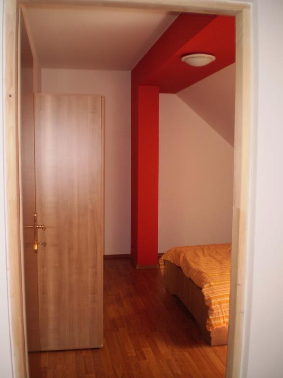 Apartments Petar Pan Krapinske Toplice Quarto foto